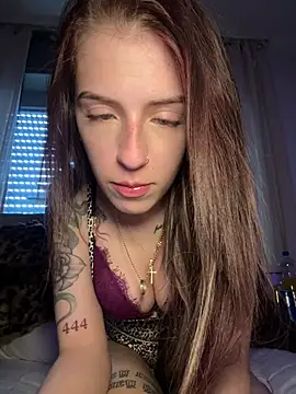 lisapeperoni online show from 26, 4, 2026