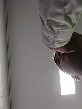 Snapshot of danigarci2307 chatting on 3, 2, 2026 danigarci2307 online show from 3, 2, 2026