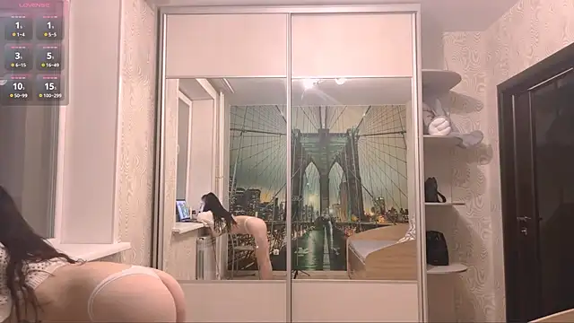 TianaWidell online show from 8, 11, 2025