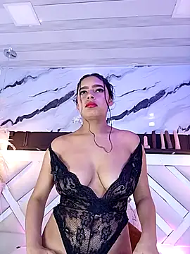 Zoe-Johnson  online show from 18, 4, 2026