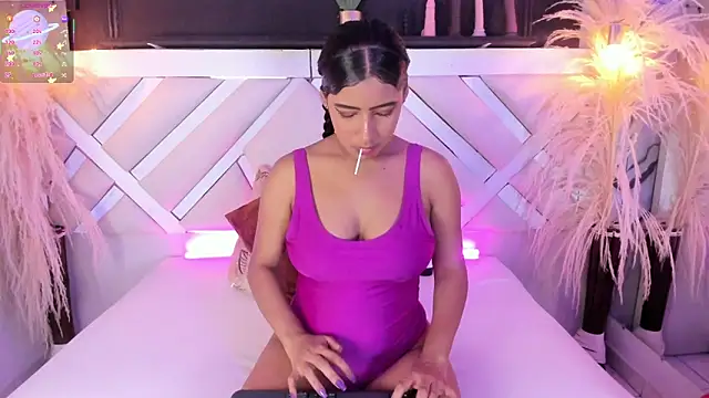 Zoe-Johnson  online show from 8, 5, 2026