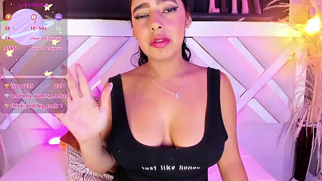 Zoe-Johnson  online show from 8, 6, 2026