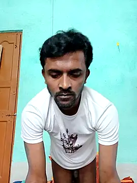 Snapshot of ShinuRoy chatting on 18, 11, 2025 ShinuRoy online show from 18, 11, 2025