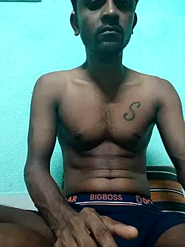 Snapshot of ShinuRoy chatting on 3, 10, 2025 ShinuRoy online show from 3, 10, 2025