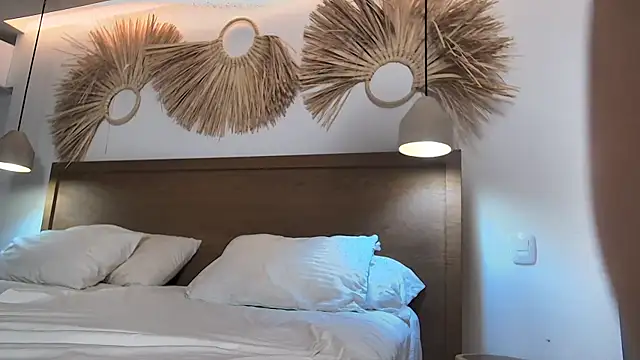 LunarAngel  online show from 13, 1, 2026