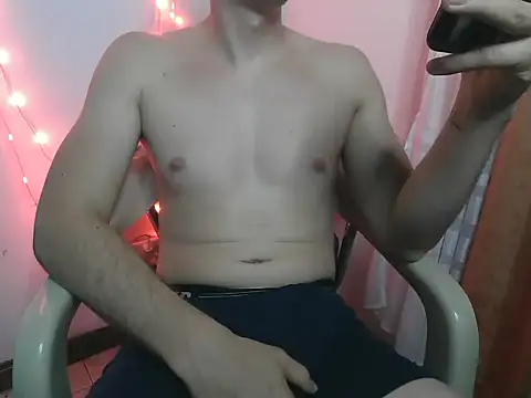 LiamMason online show from 15, 12, 2025