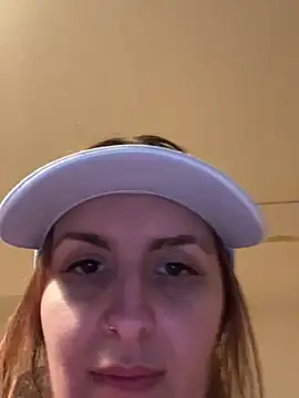 Sexy Bulgarian woman online show from 18, 4, 2026