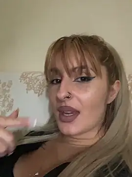 Snapshot of Sexy_Bulgarian_woman chatting on 1, 11, 2025 Sexy Bulgarian woman online show from 1, 11, 2025