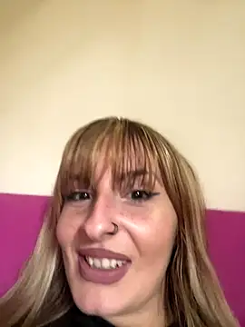 Snapshot of Sexy_Bulgarian_woman chatting on 22, 10, 2025 Sexy Bulgarian woman online show from 22, 10, 2025