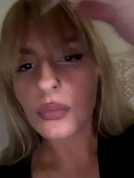 Snapshot of Sexy_Bulgarian_woman chatting on 4, 11, 2025 Sexy Bulgarian woman online show from 4, 11, 2025