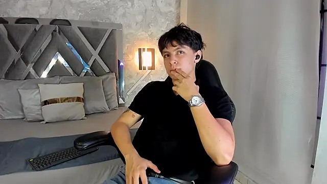 Tyler durten online show from 4, 10, 2025