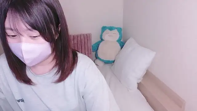 Snapshot of mi__san chatting on 25, 6, 2026 mi san online show from 25, 6, 2026