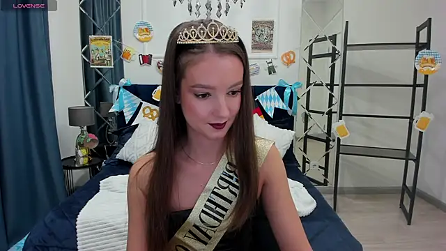 Snapshot of LoraSunnyy chatting on 30, 9, 2025 LoraSunnyy online show from 30, 9, 2025