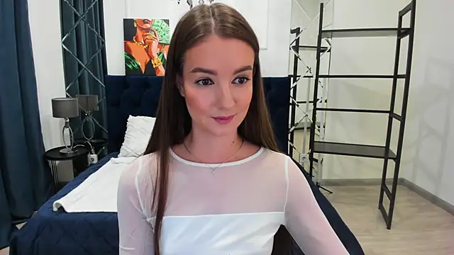 LoraSunnyy online show from 7, 5, 2026
