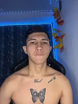 Alejandro BigCock22 online show from 13, 11, 2025