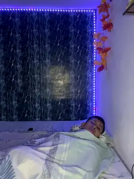 Alejandro BigCock22 online show from 27, 9, 2025