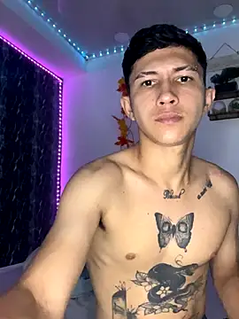 Alejandro BigCock22 online show from 9, 9, 2025