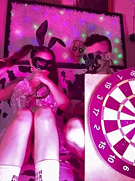 TWOLOVEsX online show from 7, 4, 2026