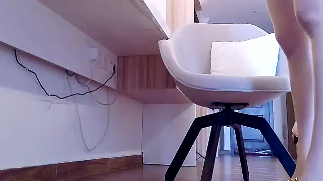 Snapshot of Tianxin6 chatting on 27, 10, 2025 Tianxin6 online show from 27, 10, 2025