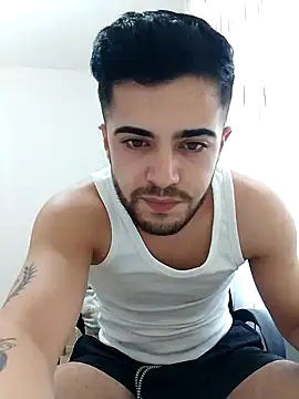 Snapshot of Ozi1910 chatting on 11, 9, 2025 Ozi1910 online show from 11, 9, 2025