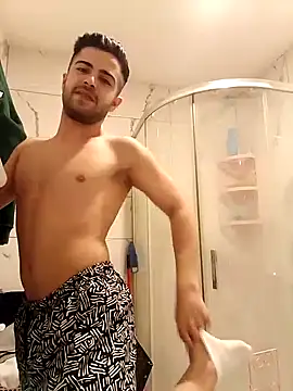 Snapshot of Ozi1910 chatting on 22, 11, 2025 Ozi1910 online show from 22, 11, 2025