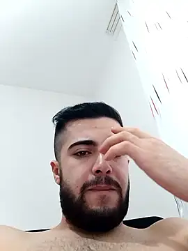 Snapshot of Ozi1910 chatting on 1, 10, 2025 Ozi1910 online show from 1, 10, 2025