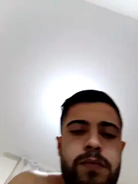 Snapshot of Ozi1910 chatting on 15, 10, 2025 Ozi1910 online show from 15, 10, 2025