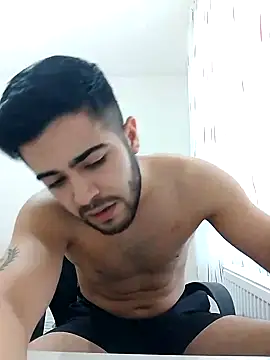 Snapshot of Ozi1910 chatting on 17, 9, 2025 Ozi1910 online show from 17, 9, 2025