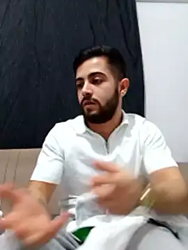 Snapshot of Ozi1910 chatting on 7, 11, 2025 Ozi1910 online show from 7, 11, 2025