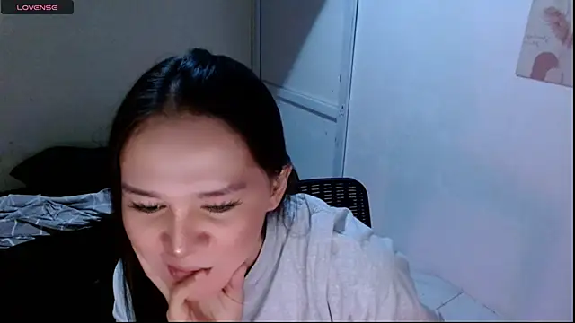 Tiffany Roxette online show from 9, 1, 2026