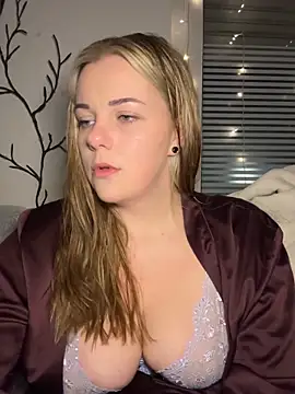 ItsLxsa online show from 4, 10, 2025