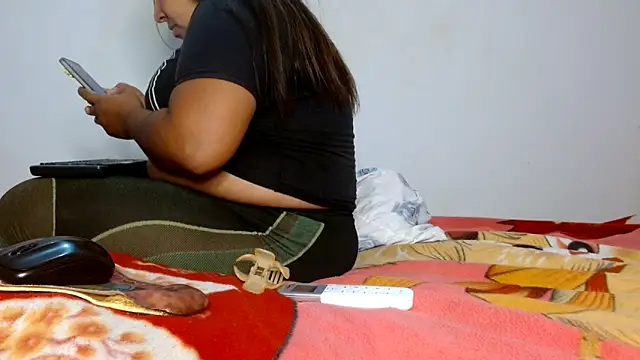 Snapshot of 69smallstar chatting on 16, 11, 2025 69smallstar online show from 16, 11, 2025