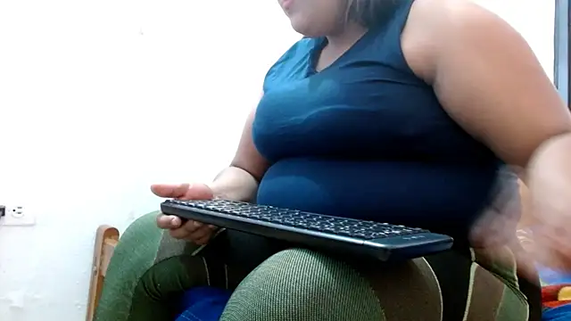 Snapshot of 69smallstar chatting on 4, 10, 2025 69smallstar online show from 4, 10, 2025