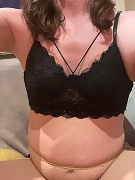 Cleohot1977 online show from 26, 2, 2026