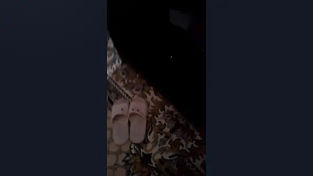 Snapshot of SinlessTaking chatting on 12, 9, 2025 SinlessTaking online show from 12, 9, 2025