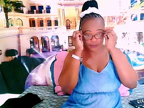 EbonyBloom69 online show from 13, 11, 2025