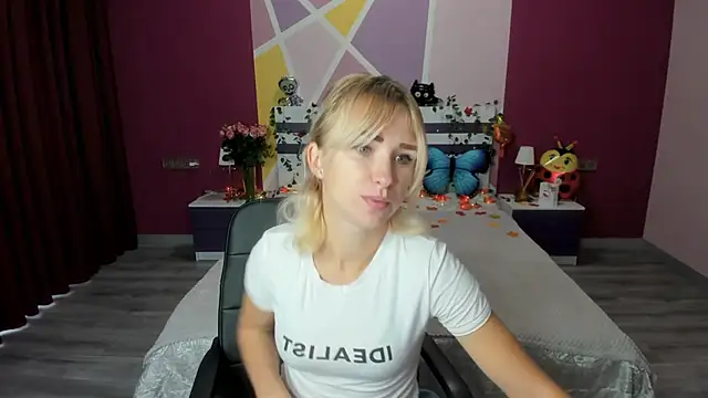 MeryMidnight online show from 10, 10, 2025