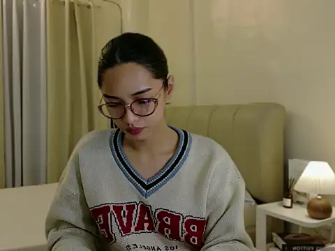 Snapshot of Blaire_Samantha chatting on 3, 3, 2026 Blaire Samantha online show from 3, 3, 2026