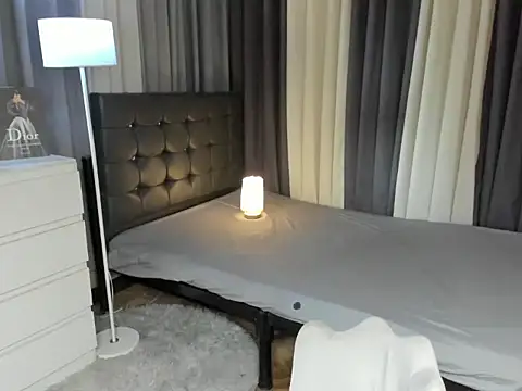 Blaire Samantha online show from 27, 11, 2025