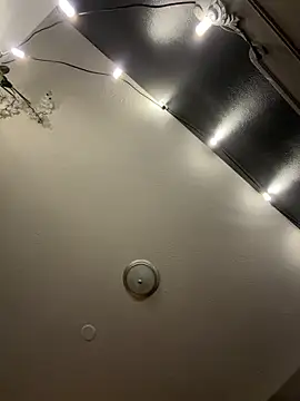 Fine10ne online show from 4, 12, 2025