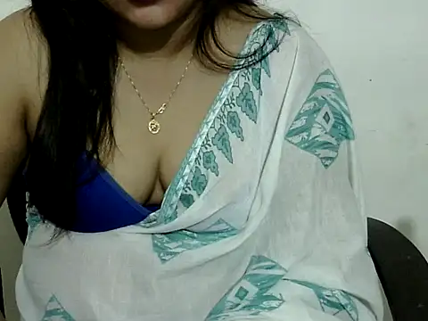 Mon-Luv online show from 25, 11, 2025