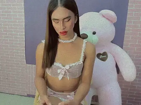 Snapshot of secretmiller_ chatting on 3, 12, 2025 secretmiller online show from 3, 12, 2025