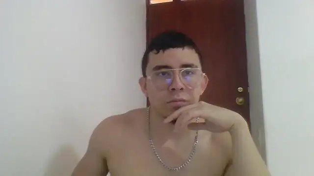 Snapshot of Eross_Santy chatting on 17, 6, 2026 Eross Santy online show from 17, 6, 2026