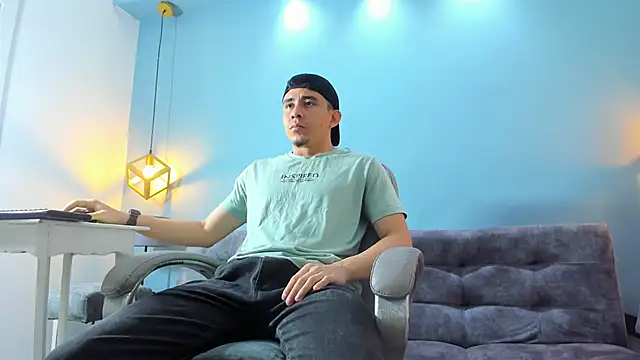 Eross Santy online show from 19, 9, 2025