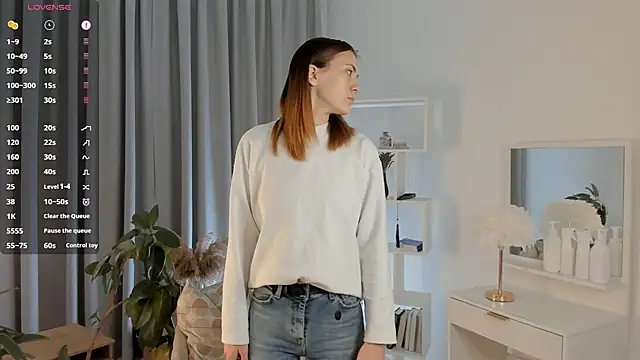 Snapshot of SirenaOstrem chatting on 12, 9, 2025 SirenaOstrem online show from 12, 9, 2025