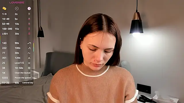 Snapshot of SirenaOstrem chatting on 9, 10, 2025 SirenaOstrem online show from 9, 10, 2025