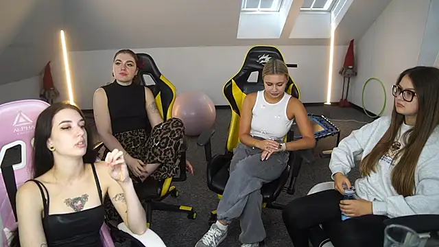 Snapshot of _Lili_054 chatting on 24, 9, 2025 Lili 054 online show from 24, 9, 2025