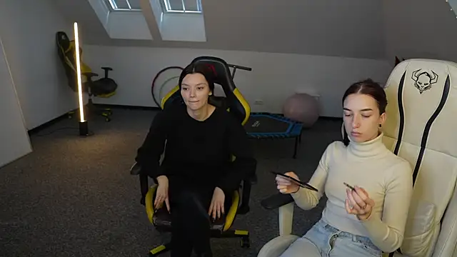 Snapshot of _Lili_054 chatting on 20, 11, 2025 Lili 054 online show from 20, 11, 2025