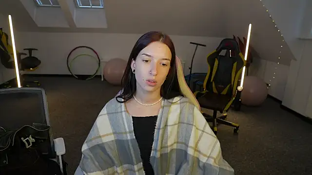 Snapshot of _Lili_054 chatting on 14, 11, 2025 Lili 054 online show from 14, 11, 2025