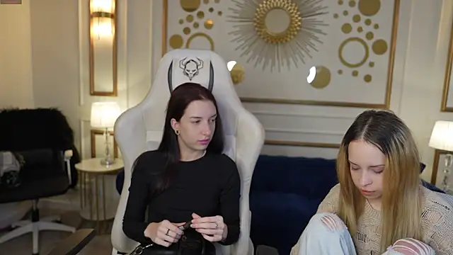 Snapshot of _Lili_054 chatting on 4, 11, 2025 Lili 054 online show from 4, 11, 2025